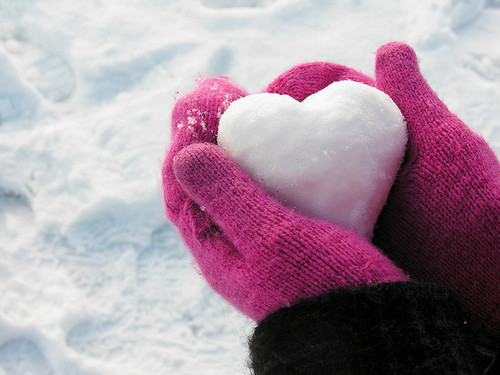 snow_heart_by_babyloveart-d346czd.jpg